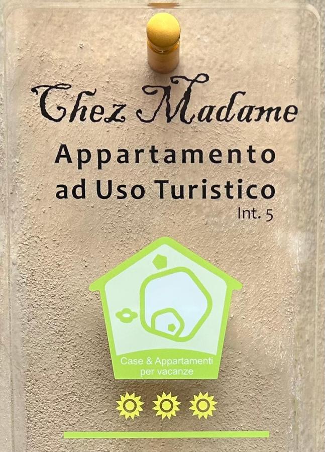 Отель Chez Madame Феррара Экстерьер фото